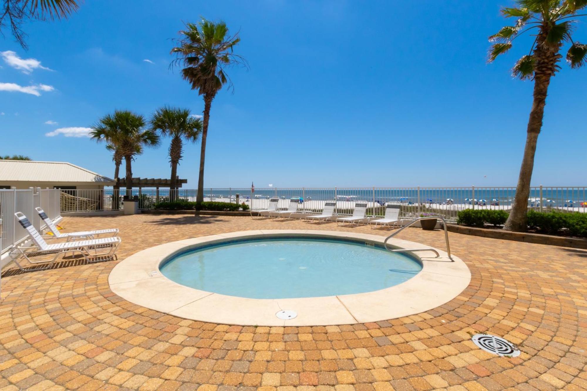 Windward Pointe 803 Apartment *
